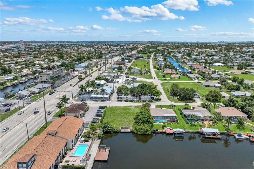 1523 SE 36th TER, CAPE CORAL, FL 33904 — photo 4