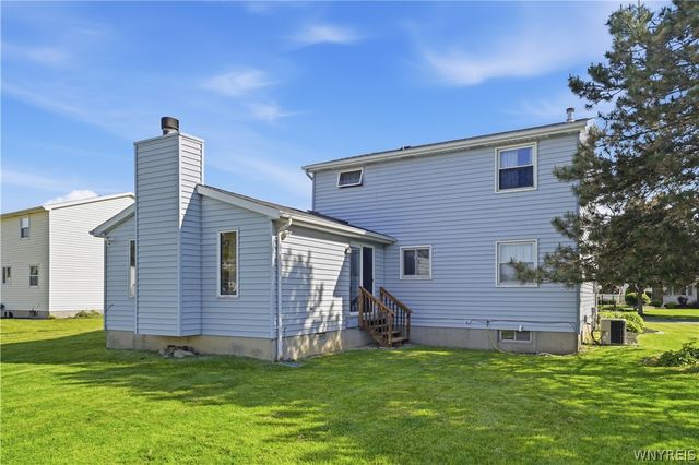 14 Quail Hollow, Lancaster, NY 14086