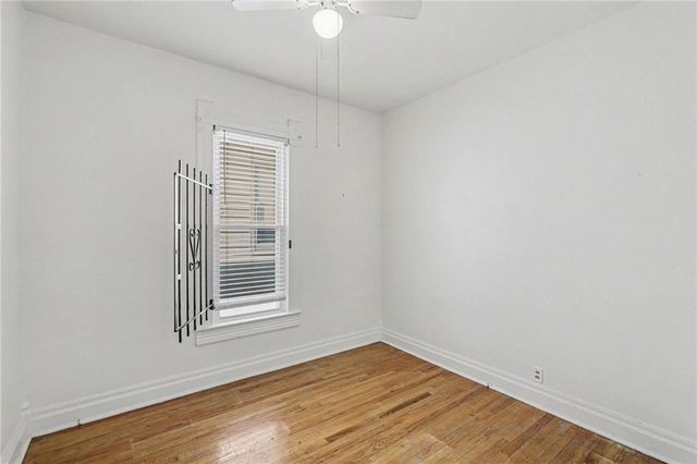 2122 Summit Street, Kansas City, MO 64108