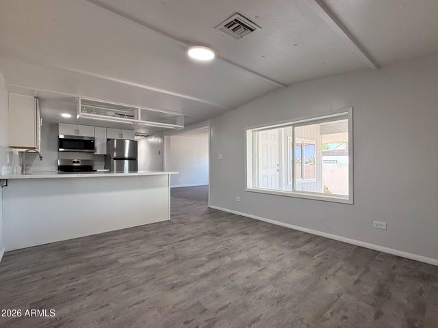 217 N 80TH Place, Mesa, AZ 85207