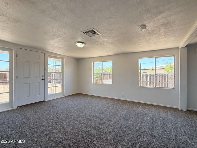 217 N 80TH Place, Mesa, AZ 85207