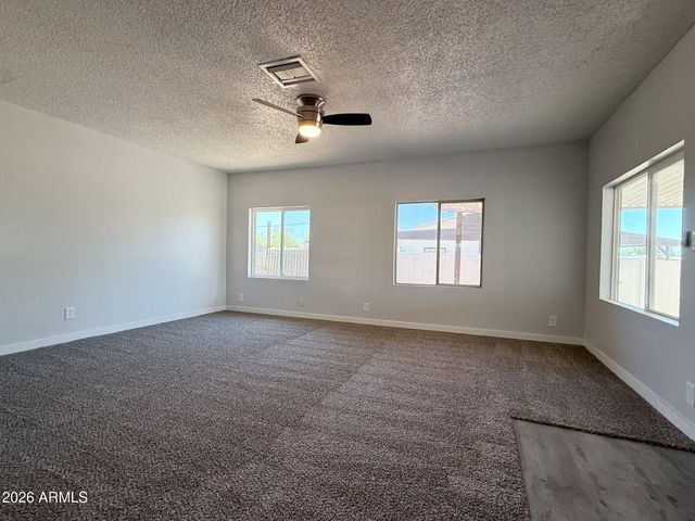 217 N 80TH Place, Mesa, AZ 85207