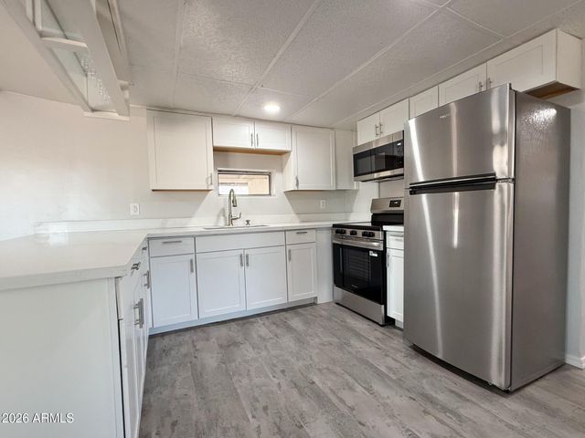217 N 80TH Place, Mesa, AZ 85207