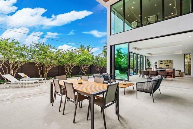 2000 Harbourview Drive, Fort Lauderdale, FL 33316