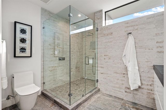 2000 Harbourview Drive, Fort Lauderdale, FL 33316