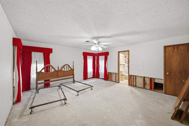 214 Fm 109, New Ulm, TX 78950