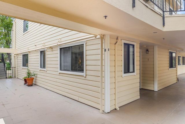 576 W Parr Avenue 1, Los Gatos, CA 95032