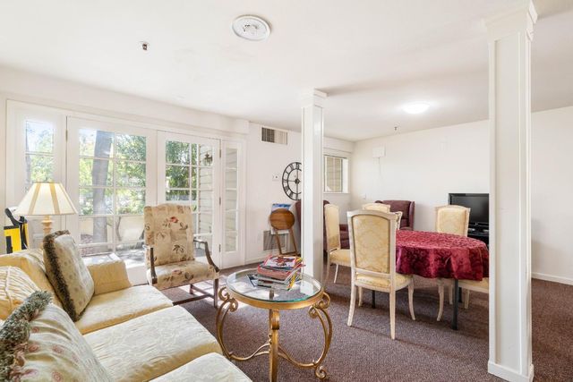 576 W Parr Avenue 1, Los Gatos, CA 95032