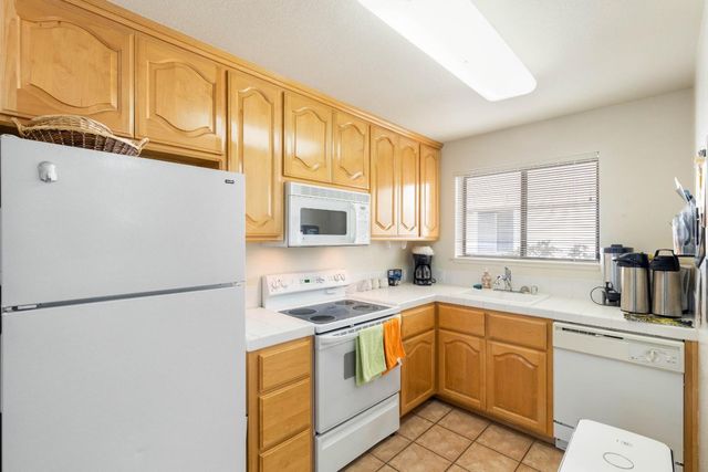 576 W Parr Avenue 1, Los Gatos, CA 95032