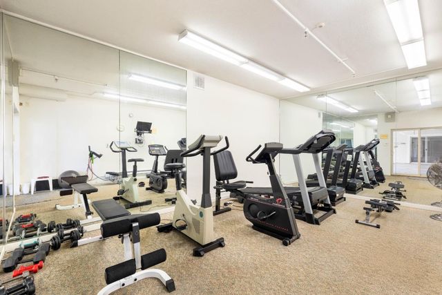 576 W Parr Avenue 1, Los Gatos, CA 95032