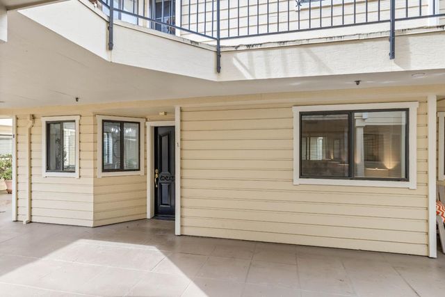 576 W Parr Avenue 1, Los Gatos, CA 95032