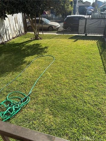 1667 E 111th, Los Angeles, CA 90059