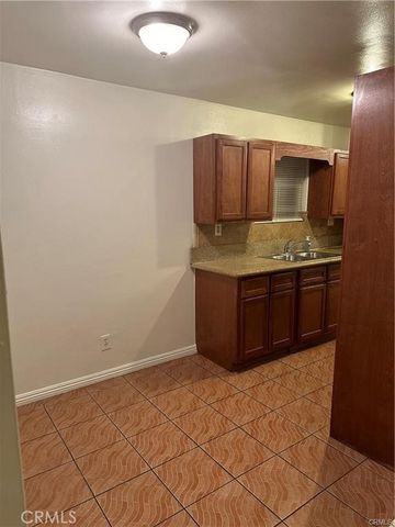 1667 E 111th, Los Angeles, CA 90059