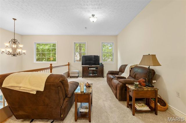 11 Kensington, Collinsville, IL 62234