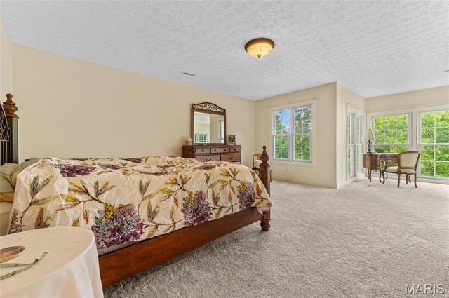11 Kensington, Collinsville, IL 62234