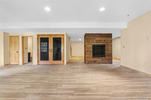 11 Kensington, Collinsville, IL 62234