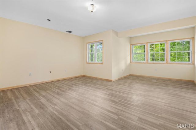 11 Kensington, Collinsville, IL 62234