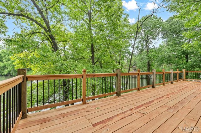 11 Kensington, Collinsville, IL 62234