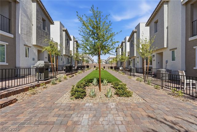2845 Dover White Court, North Las Vegas, NV 89086