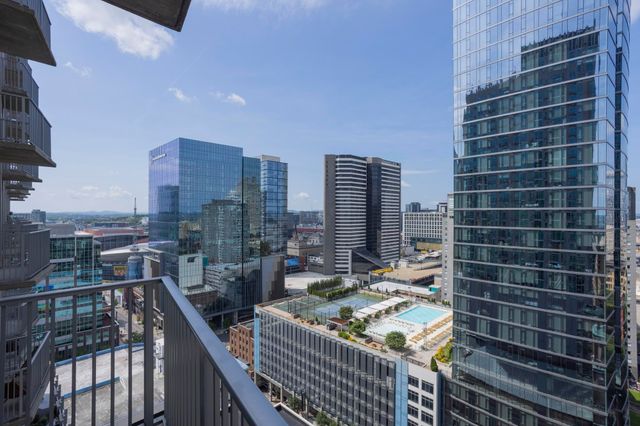 415 Church St Apt 1702, Nashville, TN 37219