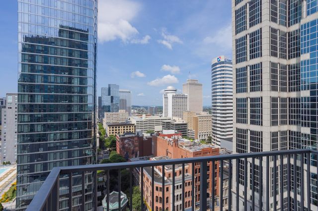 415 Church St Apt 1702, Nashville, TN 37219