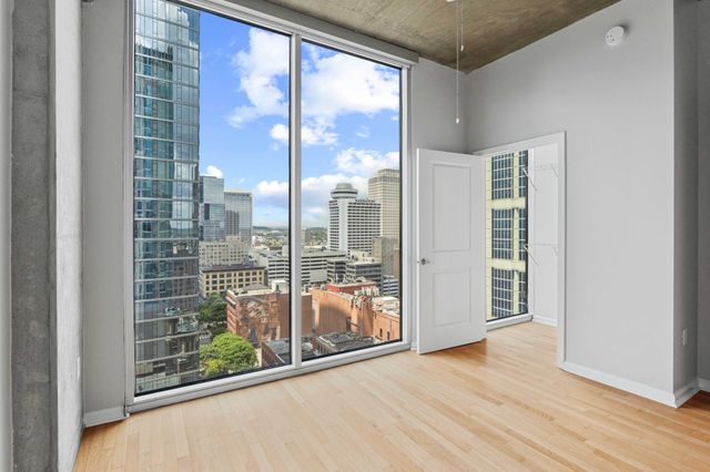 415 Church St Apt 1702, Nashville, TN 37219