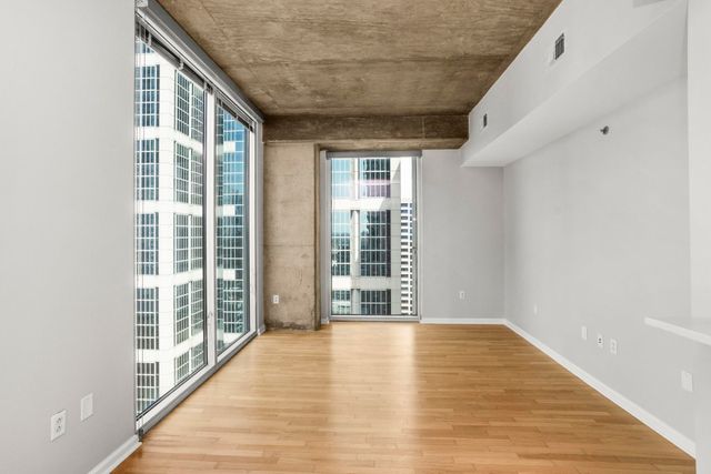 415 Church St Apt 1702, Nashville, TN 37219