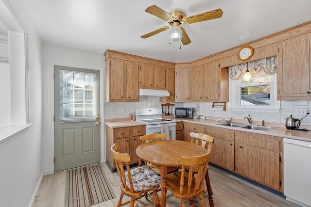 31 Atherton, Ayer, MA 01432