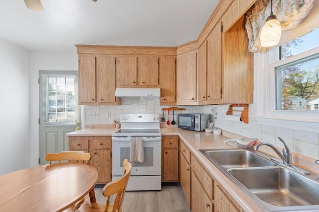 31 Atherton, Ayer, MA 01432