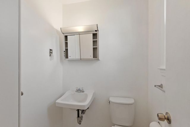 31 Atherton, Ayer, MA 01432