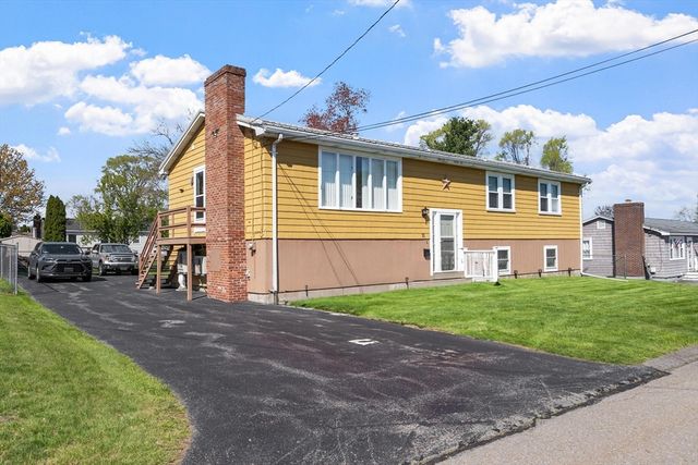 31 Atherton, Ayer, MA 01432