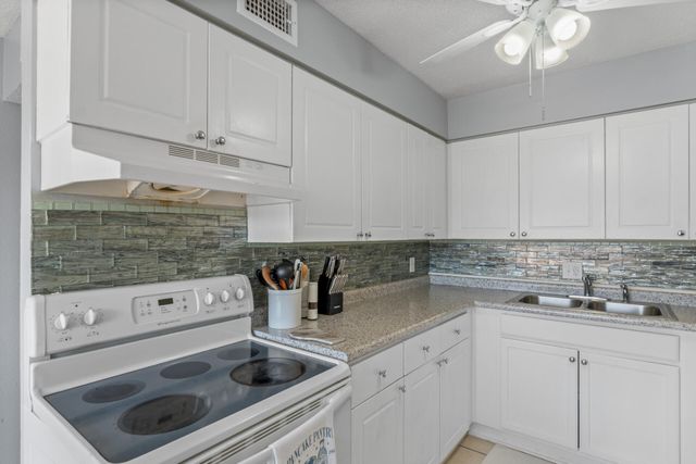 210 Pelham Road UNIT 220A, Fort Walton Beach, FL 32547