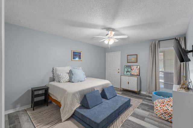 210 Pelham Road UNIT 220A, Fort Walton Beach, FL 32547