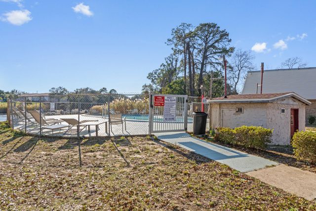 210 Pelham Road UNIT 220A, Fort Walton Beach, FL 32547