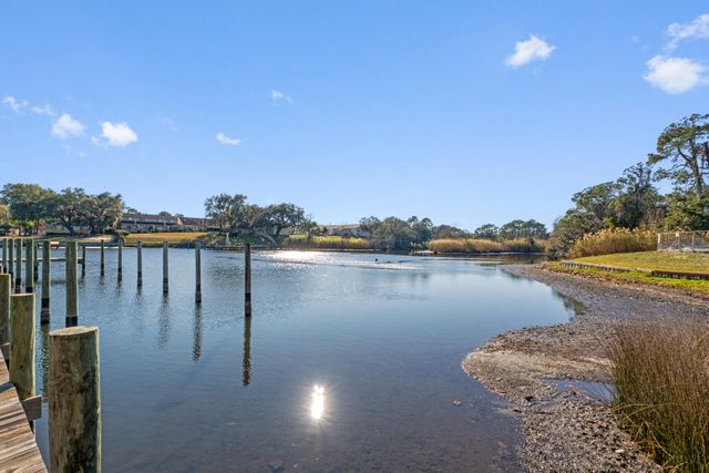 210 Pelham Road UNIT 220A, Fort Walton Beach, FL 32547