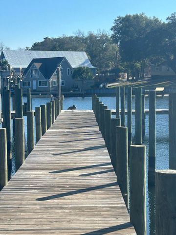 210 Pelham Road UNIT 220A, Fort Walton Beach, FL 32547