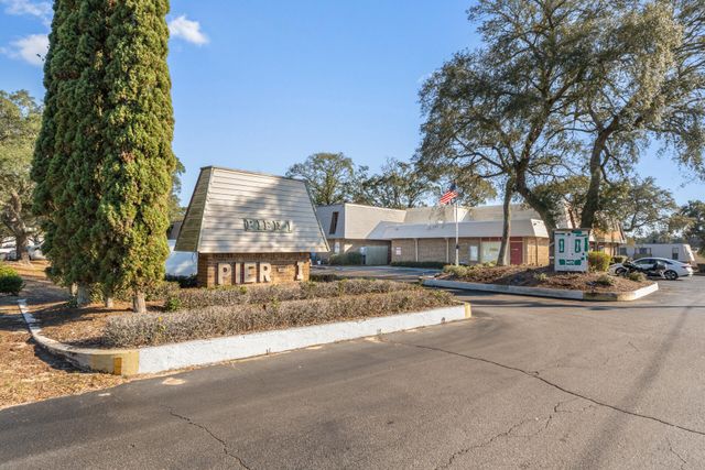 210 Pelham Road UNIT 220A, Fort Walton Beach, FL 32547