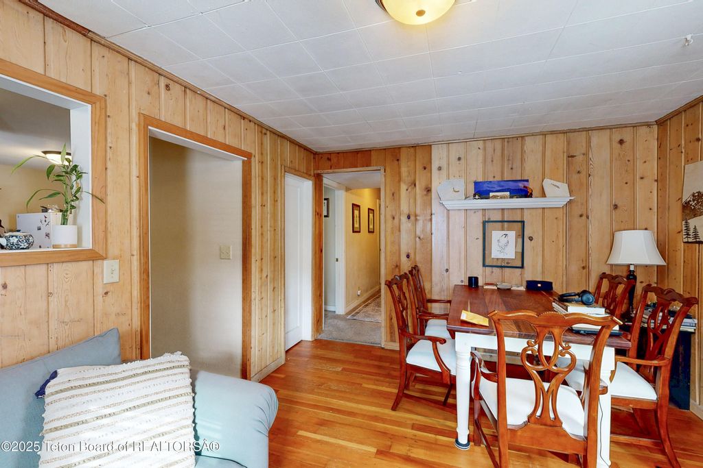 110 S WILLOW Street, Jackson, WY 83001 photo 23