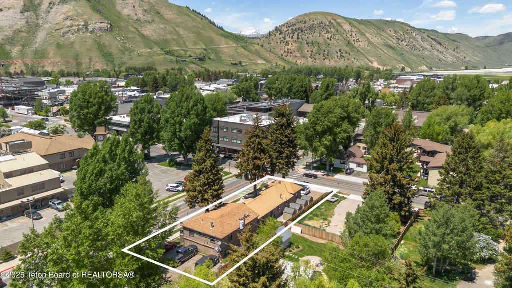 110 S WILLOW Street, Jackson, WY 83001 photo 6