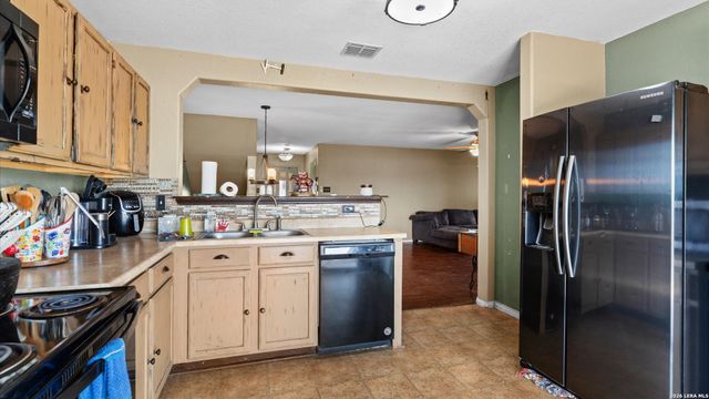 3504 PAINTED RIV, Selma, TX 78154