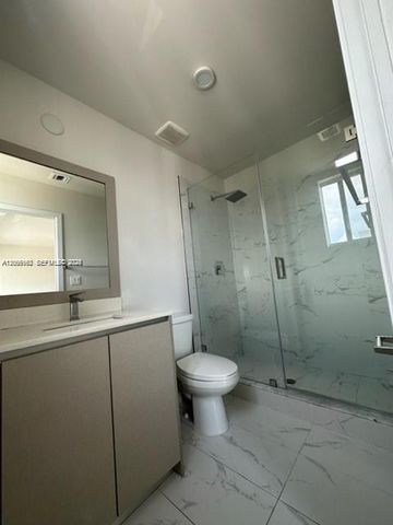 2561 NE 193rd St 1208, Miami, FL 33180