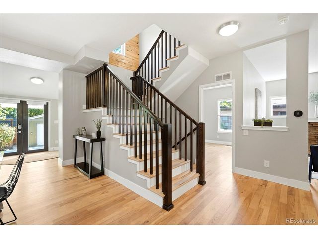2450 N Vine St, Denver, CO 80205