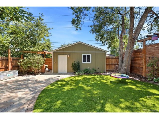 2450 N Vine St, Denver, CO 80205