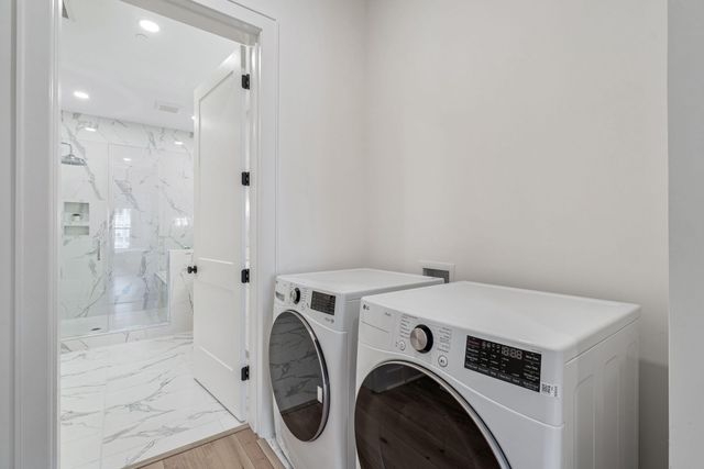 540 Helmsman Street 1222, Charleston, SC 29492