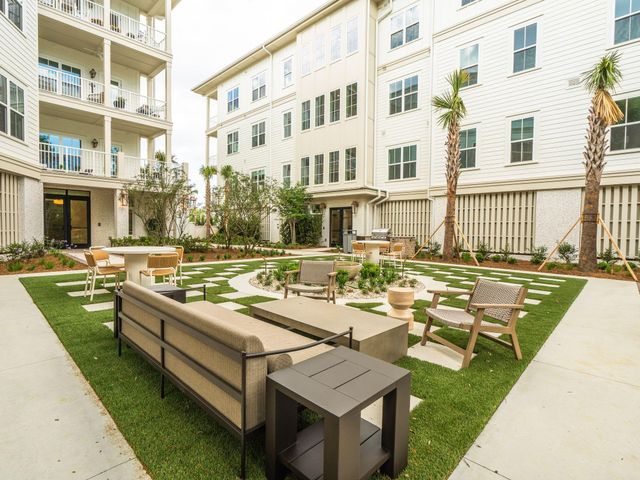540 Helmsman Street 1222, Charleston, SC 29492