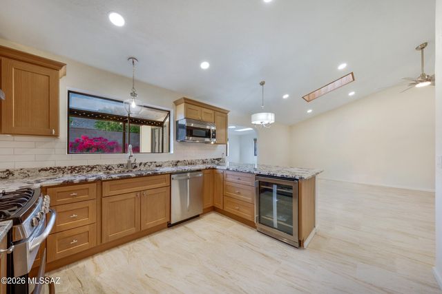 2762 W Camino Ebano, Tucson, AZ 85742