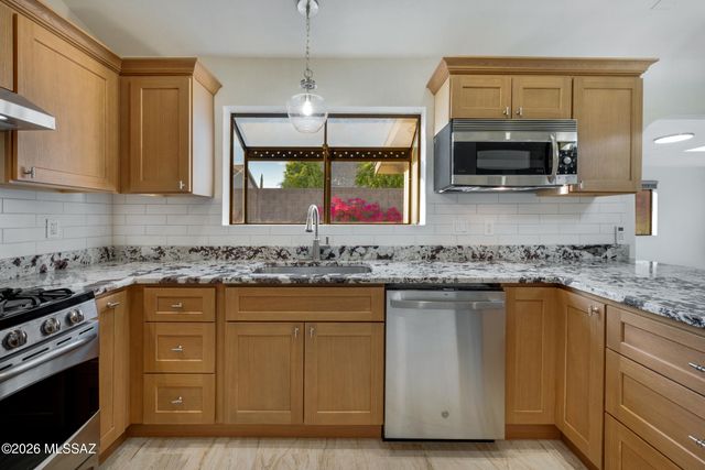 2762 W Camino Ebano, Tucson, AZ 85742