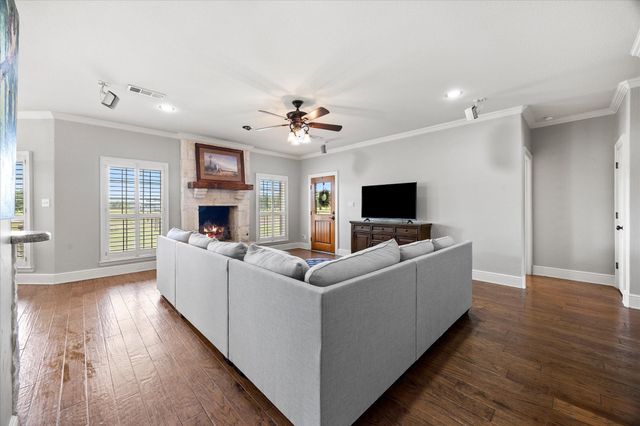5900 Kings Creek Drive, Post Oak Bend, TX 75142