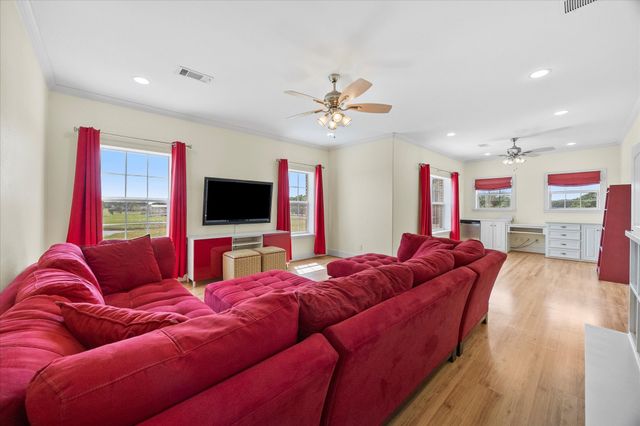 5900 Kings Creek Drive, Post Oak Bend, TX 75142