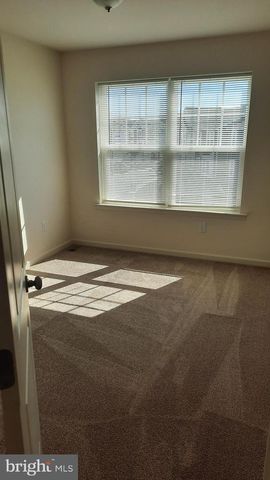 723 ADMIRALS QUAY DR, Mechanicsburg, PA 17050